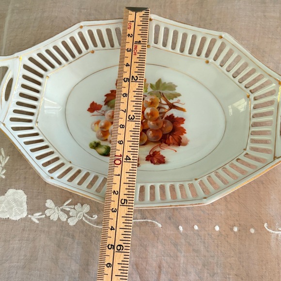 Vintage Schumann Bavaria Reticulated Porcelain Dish‎ Grapes & Nuts Oval Germany - Picture 8 of 10